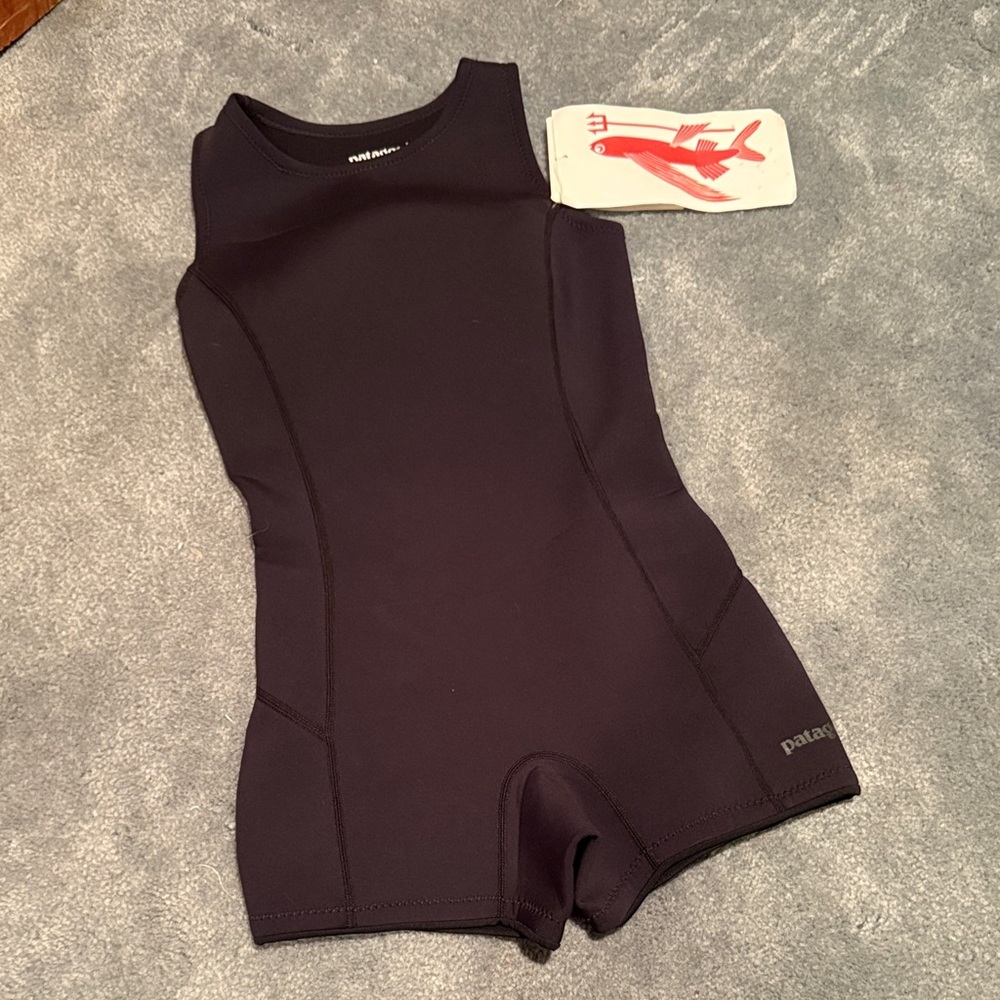 Patagonia R1 Spring Jane Black Shorty Wetsuit Size 8 Women’s